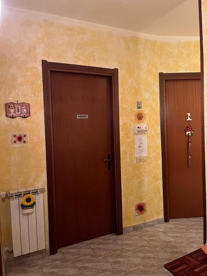 B&B Il Girasole Ortonovo Luaran gambar