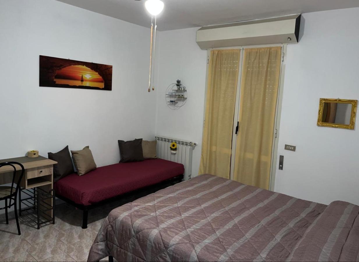 B&B Il Girasole Ortonovo Luaran gambar