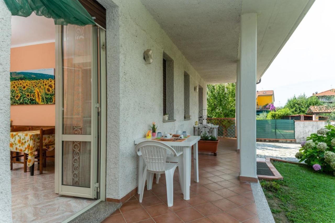 B&B Il Girasole Ortonovo Luaran gambar