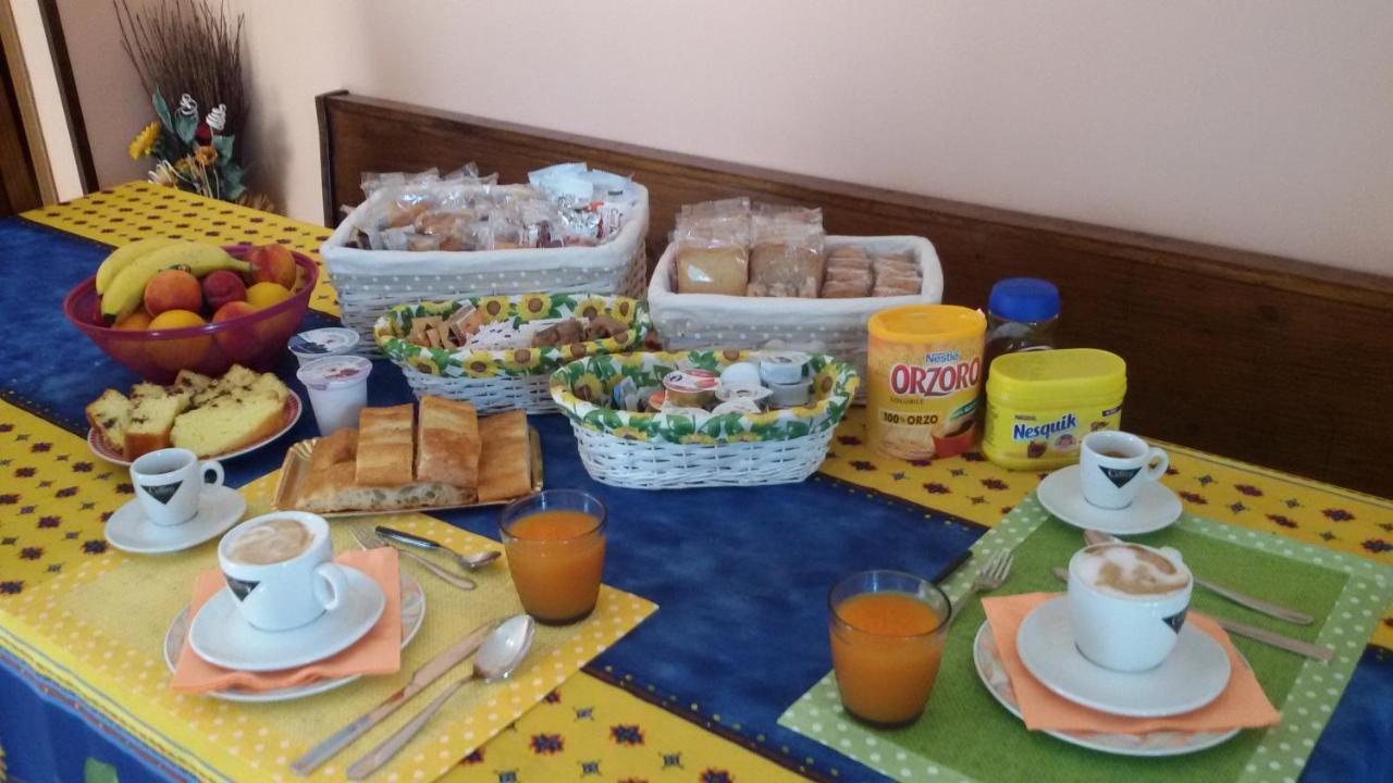 B&B Il Girasole Ortonovo Luaran gambar