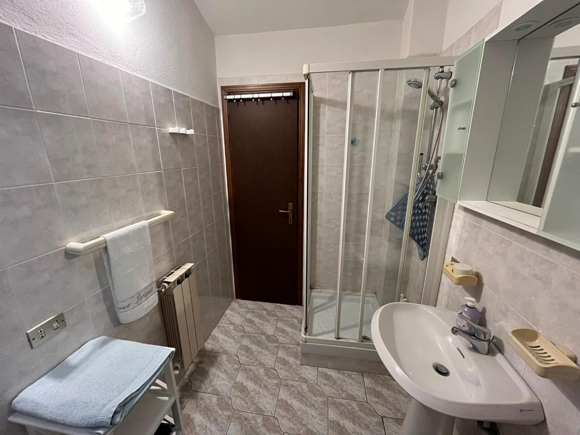 B&B Il Girasole Ortonovo Luaran gambar